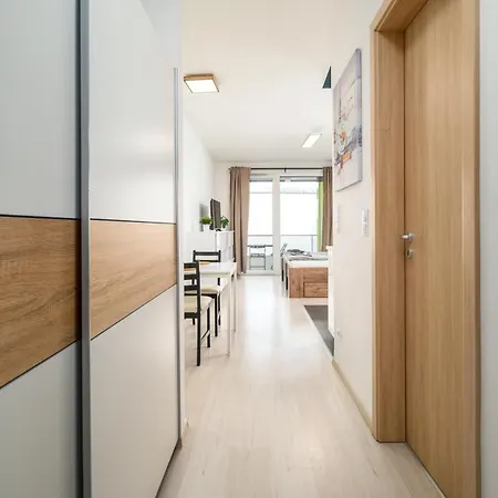 Apartament Atrium Deluxe Suite-free Parking Garage Same Building *