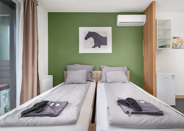 Atrium Deluxe Suite-free Parking Garage Same Building شقة *