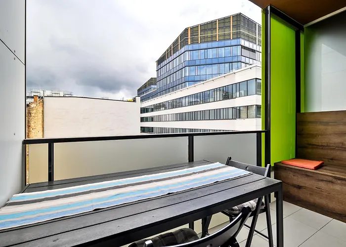 شقة Atrium Deluxe Suite-free Parking Garage Same Building بودابست
