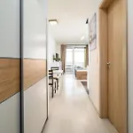 شقة Atrium Deluxe Suite-free Parking Garage Same Building *