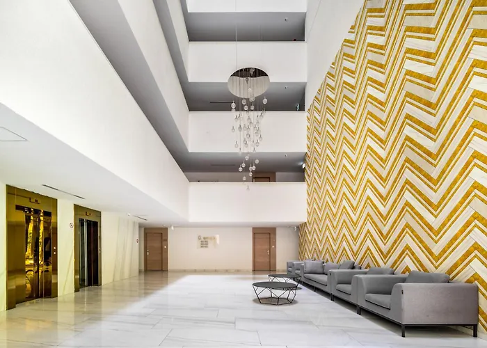 Atrium Deluxe Suite-free Parking Garage Same Building Budapest